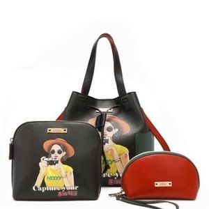 NIKKY CAPTURE YOUR SMILE BLACK HANDBAG SET WITH POUCH